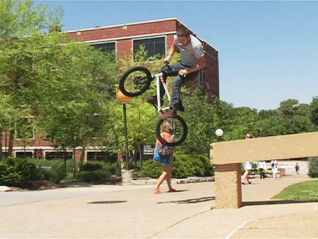 Стрит BMX