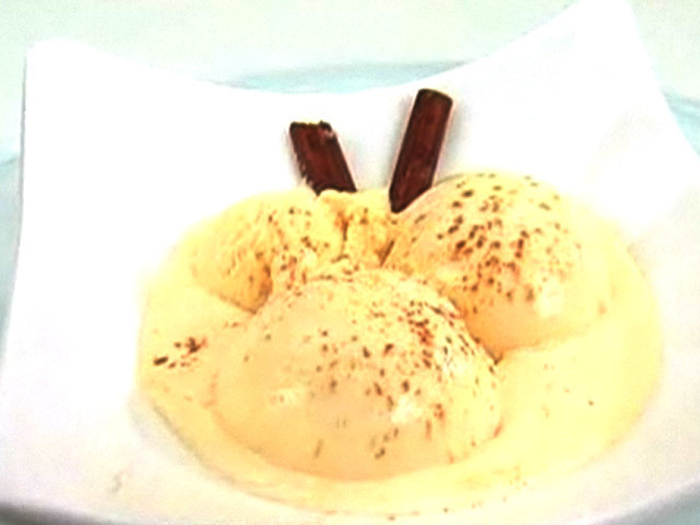 Мороженое с корицей