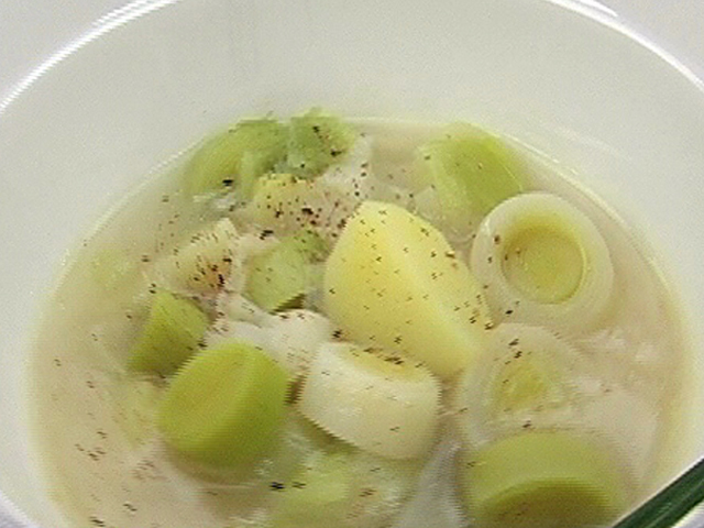 Суп из трески, картошки и порея